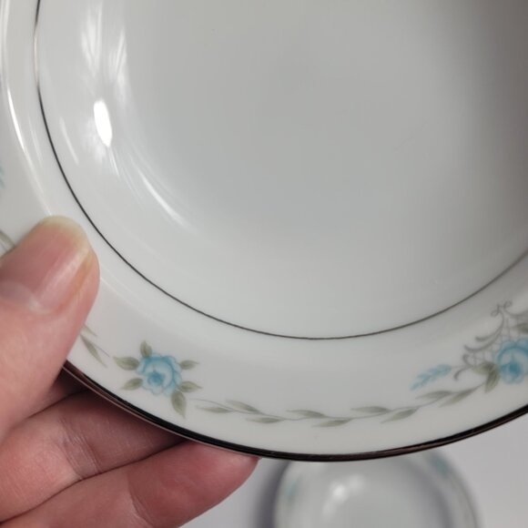 FOUR Style House Corsage Fruit Bowls Blue Roses with Gray Vines 5 1/2 Inch - Picture 10 of 16